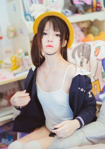 25岁女高中