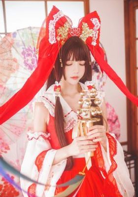 为美好的世界献上祝福